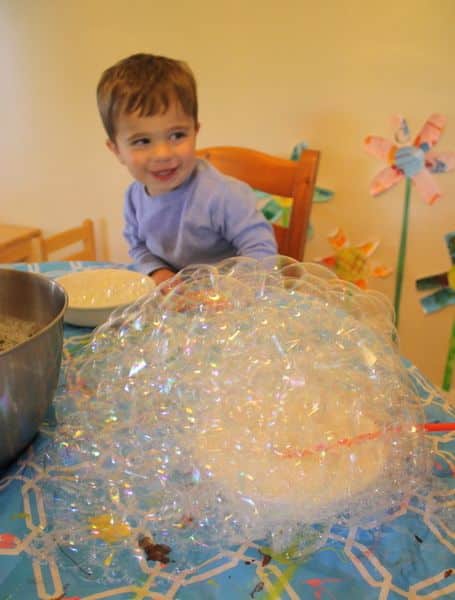 Bubble Science (Plus~ Make Your Own Bubble Solution and Bubble Blower ...